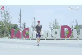 洋气！国际“蓉漂”小伙 唱四川话freestyle大赞成都图片