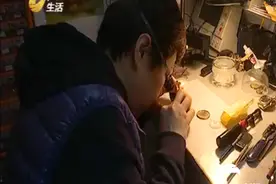 74秒 | 两代女婿匠心传承，嘀嗒时光里的钟表匠还有啥故事图片