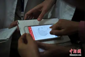 西班牙二手手机买卖异军突起 华人通讯业现新商机图片