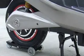 铁末扎轮胎 电动车趴窝图片