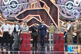《王牌对王牌》张丰毅再忆张国荣 尹正致敬《霸王别姬》图片