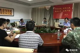 市政法委副书记彭勇一行来鼎城看守所检查安全工作图片