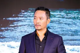 英雄有泪！张涵予高唱“杜丘之歌”图片