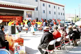 重阳文艺汇演暖人心图片