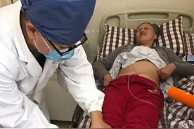 为缓解患者化疗后副作用，杭州乳腺科男医生自扎千针学针灸图片