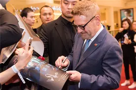 《东方快车谋杀案》王千源俞飞鸿亮相中国首映礼图片