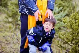 《爸爸5》“换爸爸” 陈小春带泡芙刘畊宏带嗯哼图片