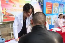 敷完面膜后到底要不要洗脸？竟然这么多人不知道图片