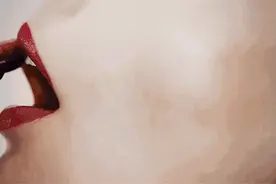 为什么女人要不停地买买买？这是我见过的最真实的回答！图片