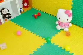 宝妈看过来！这些儿童爬行垫有安全风险图片