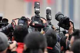 地球不爆炸，他们不放假，宇宙不重启，他们不休息！在沈阳，你认识这样的人吗？图片