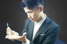 魔术揭秘：意念转螺丝，刘谦春晚魔术，背后如此容易！视频封面