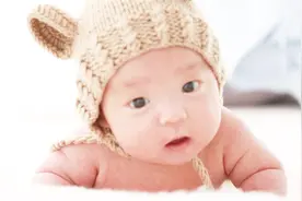 金牌保姆建议：宝宝要抱着才肯睡？那你得学会这样解脱！