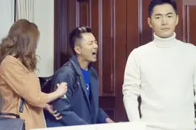 小两口旅游回家得知母亲生大嫂的气将自己关屋里，使用苦肉计将母亲骗出来劝她不要在生气了！视频封面