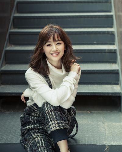 代表作:《一不小心爱上你》,《美人无泪》,《寒山令》,《另一种灿烂