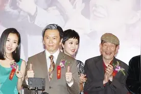 《杨光那些事-艺人》即将开机，大腕姜昆赵忠祥温兆伦等发来祝福视频封面
