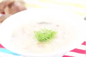 喝酒太多头很痛不省人事？来份解酒汤吧视频封面