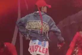 风仔：权志龙澳大利亚，布里斯班开演唱会，观众非常的多