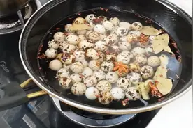 鸟蛋怎么做好吃？农村妹子教你一招，越吃越过瘾，越吃越想吃