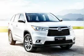 砸锅卖铁也要买的车，SWM斯威X7自动挡预售，高性价比