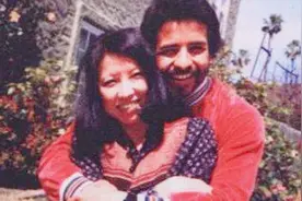 荷西离世，三毛说：你走了，埋下的是我们（听完后哭了）