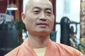 纽约最有名的少林和尚美国少林的开山鼻祖，他把武馆开在了百老汇