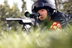 猎鹰突击队女狙击手是怎么练出来的图片