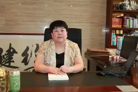 致敬：奔跑在物流路上的巾帼英雄！选出你心中最有魅力的物流女神图片