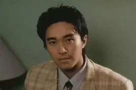 身家数亿的周星驰出门的座驾，没想到让人难以置信！图片