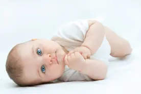 婴儿满两个月的时候，我们必须要知道的事情！图片