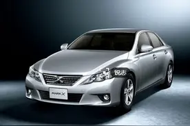 在中国生存了近十年——丰田锐志图片