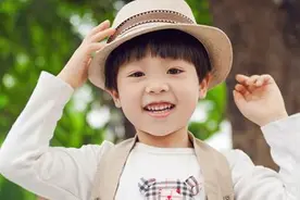 16款小男孩发型，看看有没有一款适合您的宝贝！图片