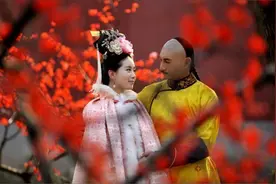 若曦嫁给四爷啦：吴奇隆刘诗诗新西兰婚纱照幸福归来图片
