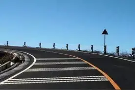 高速路上常见而又不认识的标线，你知道多少？图片