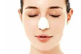 想要祛除黑头，鼻贴、磨砂膏有用吗？图片