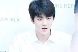 苗观星娱丨EXO世勋出席签售会 网友大喊萌萌哒！图片