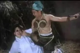 《唐伯虎点秋香》这段能笑死人:石榴姐和祝枝山在柴房玩重口味！图片