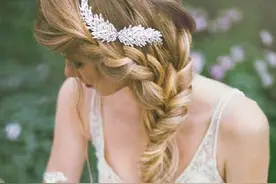 办婚礼？发型和妆容才是正经事啊图片