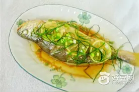 柠檬蒸鱼的做法,柠檬蒸鱼怎么做好吃,柠檬蒸鱼的家常做法图片