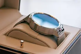 脸好活也好：HUAWEI WATCH 星河银经典系列使用报告图片