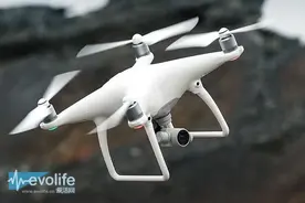 飞行还是一件脑力活 大疆DJI Phantom 4玩起机器学习引导航拍图片