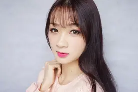 菲诗小铺水光无瑕气垫修颜乳 打造甜美初恋妆容图片