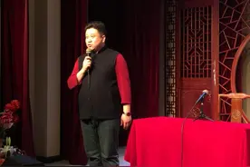 李治邦做客公益沙龙 主讲《天津曲艺杂谈》图片