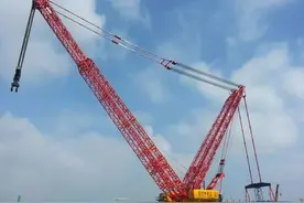 神速更换大型履带起重机变幅钢丝绳秘籍图片