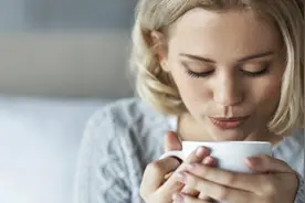 白芨泡水喝的禁忌图片