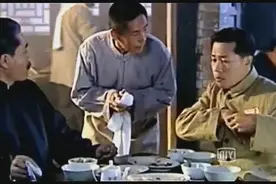 白七爷跟孙子吃路边摊，吃了十五盘爆肚和一碗香菜，这是有多好吃