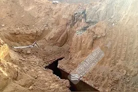 郑州一学校挖出防空洞 位于地下七八米深将用水泥填实图片