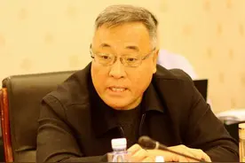 全国人大代表徐毅点赞慈善法草案 建议慈善与扶贫相衔接图片