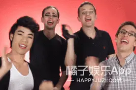 哈哈哈！直男跟着网红学化妆 隔着屏幕尴尬癌都犯了！图片