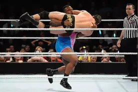 安布罗斯将HHH压制3秒！为何还是没赢得WWE冠军！？图片